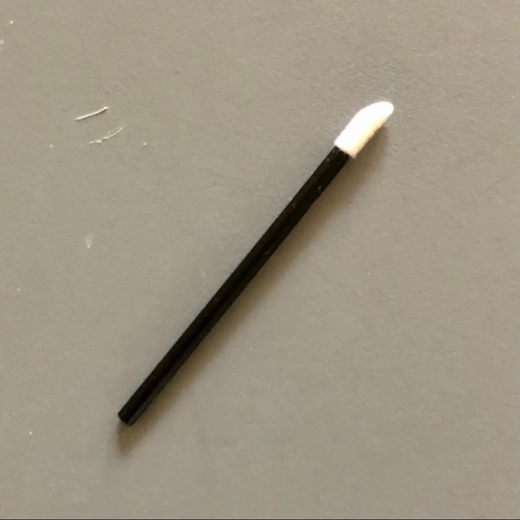 Disposable Lip Applicators NEW - Picture 2 of 3